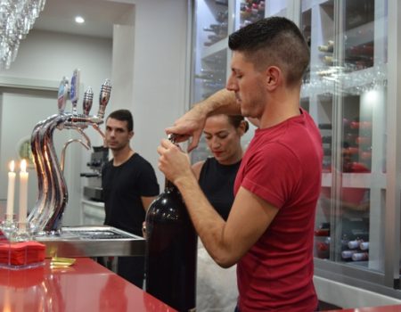 Literatura y vino se unen en un “catacuentos”