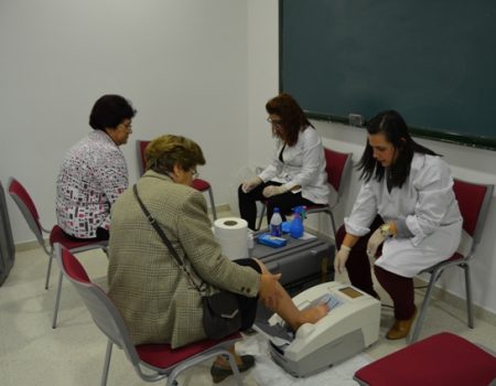 Un total de 851 personas han participado en la campaña de detección precoz de la osteoporosis
