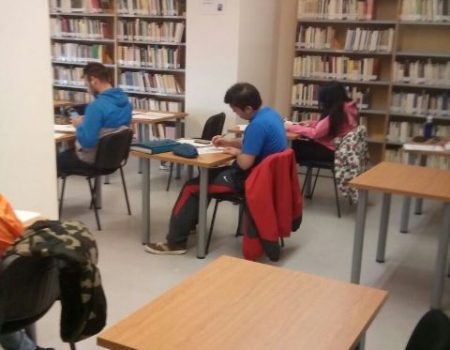 La biblioteca municipal alcanza su récord de asistencia de público