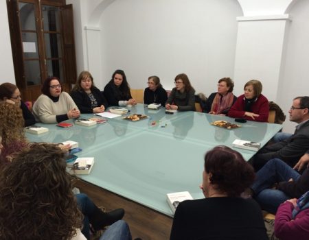 Un total de 38 mujeres integran los dos clubes de lectura que hay en Villanueva de la Serena