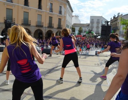 Este viernes 6, maratón de zumba y aeróbic en la plaza de España
