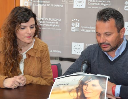 La cantautora Mara Miranda presenta su primer disco “Rompiendo Moldes” en Villanueva de la Serena