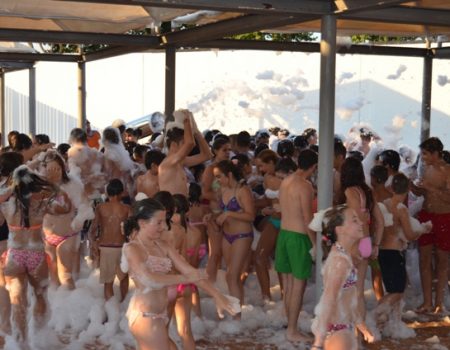 Unas 1.800 personas en la quinta edición de la Fiesta del Agua