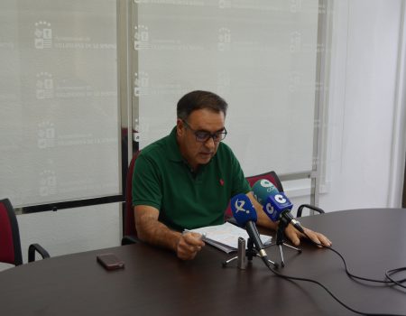 16 niños de 6 años han sido vacunados, en nuestra zona, contra la tos ferina en las mismas fechas que la menor a la que hace referencia el PP