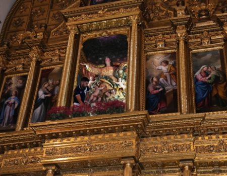 El Villanovense realiza un año mas la tradicional ofrenda floral en la parroquia de la Asunción