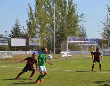 Primera victoria del Villanovense, se impone 2-1 al Melilla