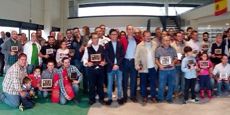 Éxito de participación, con 1.250 ejemplares, del XXIII concurso ornitológico de la asociación La Sirena