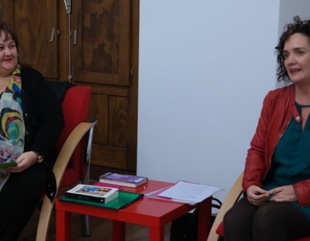 La pacense Anabel Rodríguez presenta su primera novela “Azaría”