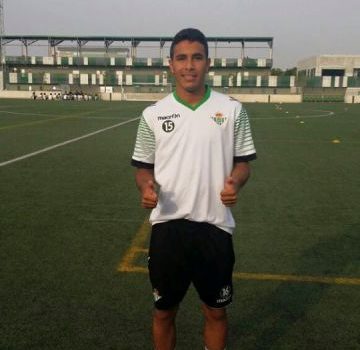 El jugador juvenil de la Cruz, Matheus da Conçeiçao, al Real Betis Balompié
