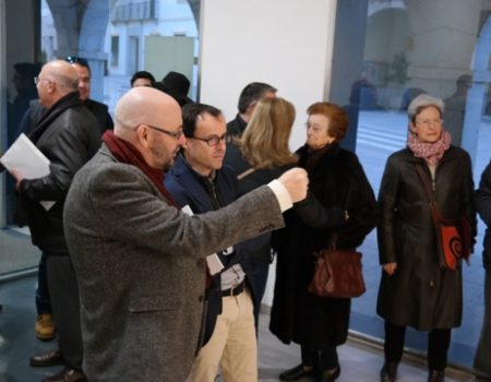 La exposición de JJ Guisado “CT0314 Conquistadores” quiere reflejar lo vivido en los conocidos como pisos rojos