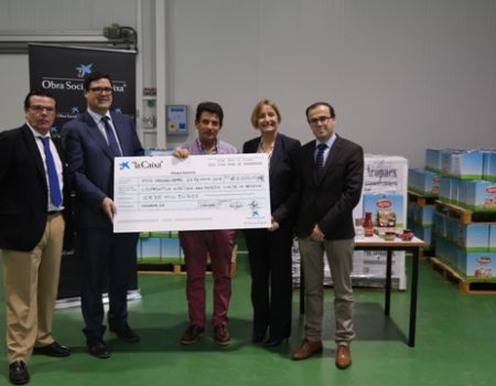 La cooperativa agrícola San Isidro dona 200 cestas de alimentos básicos para familias desfavorecidas
