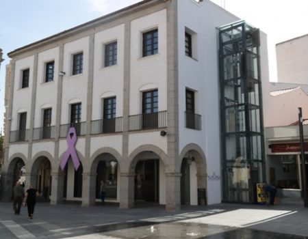 El Ayuntamiento recibe el premio Otaex por la accesibilidad del antiguo edificio Iberdrola