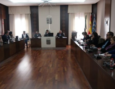 La Corporación Municipal celebra el último pleno del año aprobando asuntos de interés
