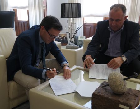 El Ayuntamiento de Villanueva de la Serena e Inclusives  firman un acuerdo de custodia para la gestión conjunta de dos áreas locales