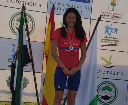 Estela González bronce en 50 braza en el Campeonato de España Absoluto de Natación