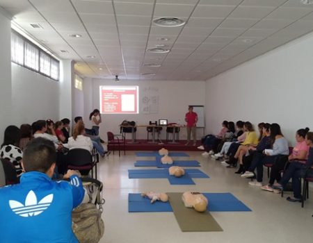 Taller primeros auxilios para cuidadores de niños y bebés
