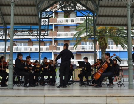 La orquesta San José de Chiquitos acerca a los extremeños su música boliviana