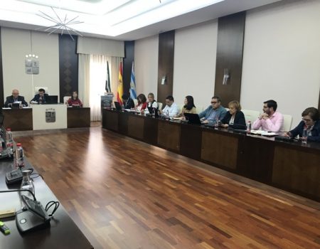 La Corporación Municipal apoya de forma unánime todos los puntos del pleno ordinario
