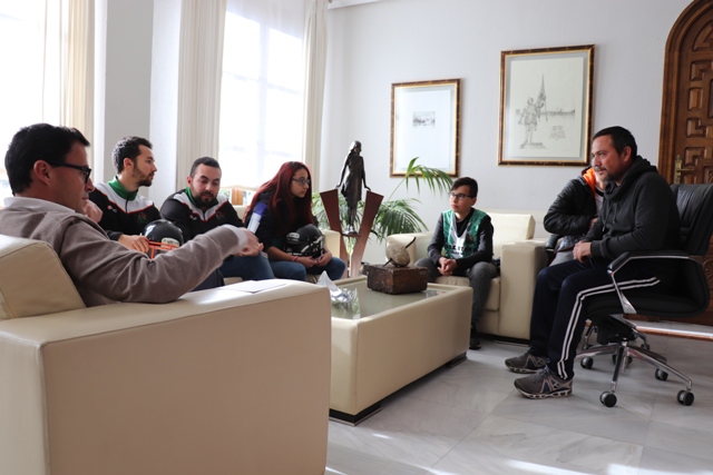 Black Storks 1 3508b