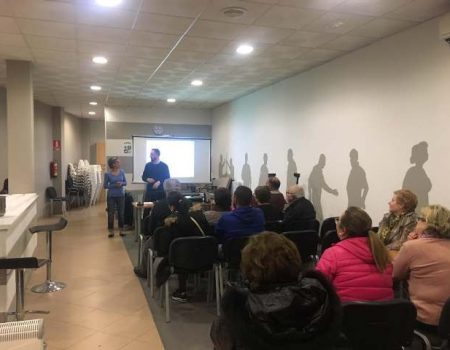 25 personas participan en la actividad “Cómete la cultura francesa”