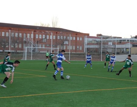 El fútbol villanovense ya dispone del segundo campo de césped artificial en la Ciudad Deportiva