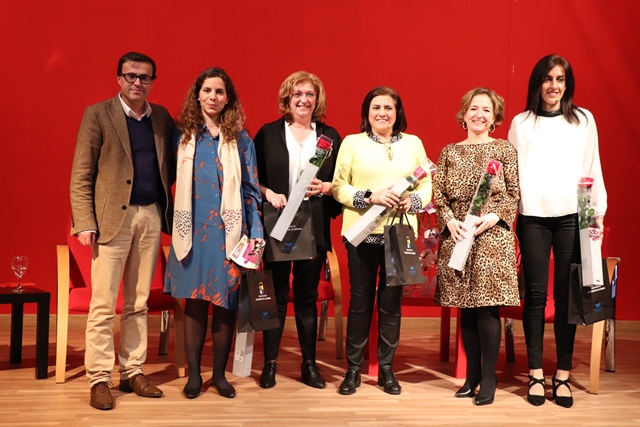 mujeresfamilia.jpg