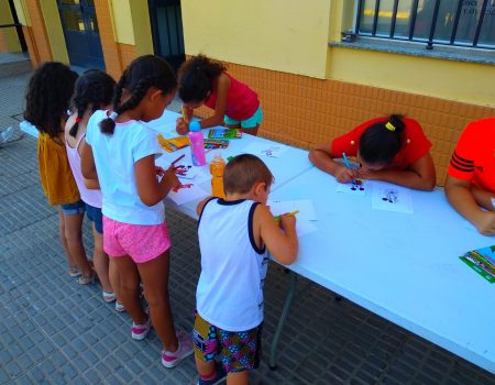 Niños de 5 a 14 años participan en la actividad “Julio Activo” del programa Barrios Activos