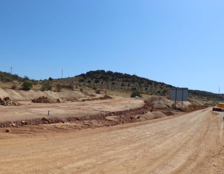 Ya han comenzado las obras de la carretera que une La Encomienda con el puente Rodríguez Ibarra