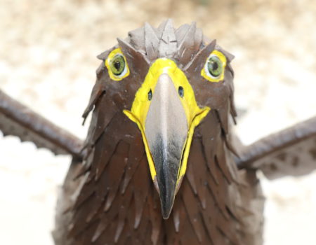 Esculturas de acero en el Espacio Cultural Rufino Mendoza