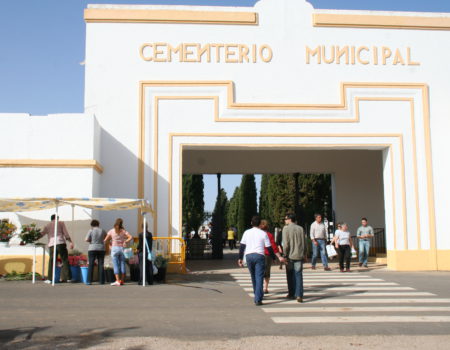 Horario especial en el cementerio municipal para los días 30 y 31 de octubre y el 1 de noviembre