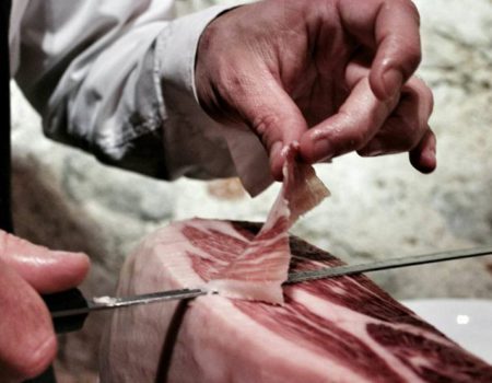 Mañana se abre el plazo de inscripción para el curso de iniciación al corte de jamón