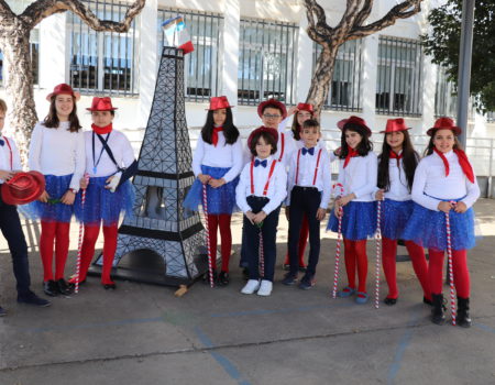 El CEIP Virgen del Pilar da la vuelta al mundo en su carnaval