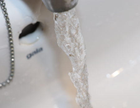 Corte de agua en la calle Marcelo Macías el 18 de abril