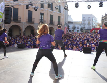 Más de 3.000 mujeres participan en la XV Carrera de la Mujer