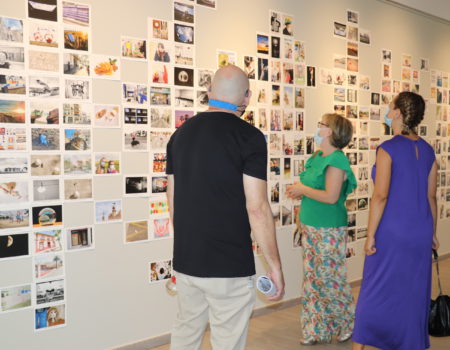 Más de 400 fotografías componen la exposición “Fotografía por casa. Imágenes del confinamiento”