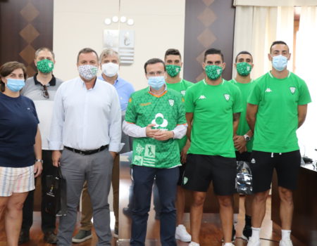 Gallardo pone en valor el trabajo del CF Villanovense que ha conseguido el ascenso a Segunda División B