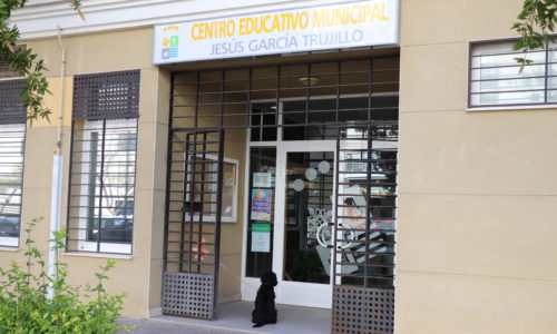 “Yo conecto. Crea contenido con IA”, nuevo curso que se imparte desde la Universidad Popular