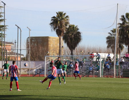 El C.F. Villanovense gana el derbi ante el C.D. Don Benito, por un contundente 3-0