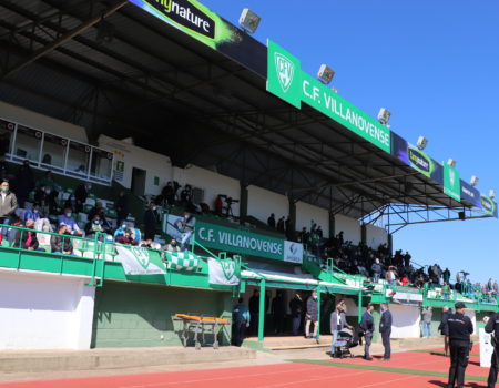 Se convoca un concurso de ideas para la reforma del graderío, vestuario e instalaciones anexas del Estadio Municipal Villanovense
