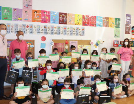 El colegio Santiago Apóstol, ganador del concurso “Los héroes de la fruta”