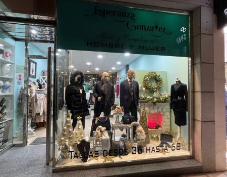 Esperanza González Moda y Complementos, ganadora del concurso de escaparates de Navidad