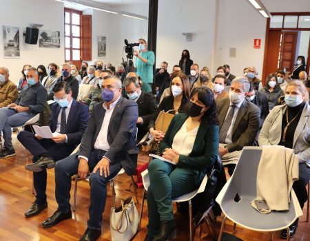 Alcaldes de las tres comarcas se reúnen en Villanueva en unas jornadas sobre los fondos europeos Netx Generation