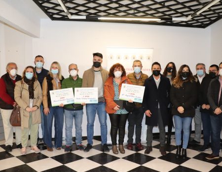 Manuel Sánchez, Mari Ángeles Díaz y Carlos Velasco, ganadores del concurso fotográfico “Momentos de Pasión”