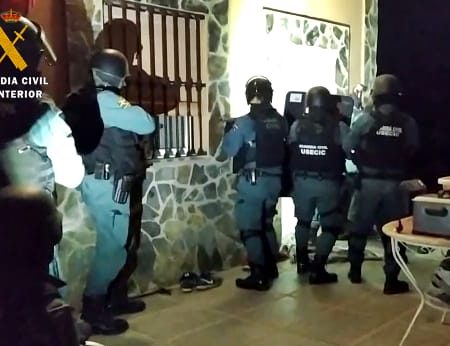 Detenidos cuatro miembros de una misma familia en la operación antidroga «Aguamansa»