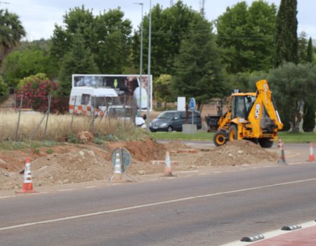 Las obras de la avenida Puerta de la Serena, ejecutadas al cincuenta por ciento