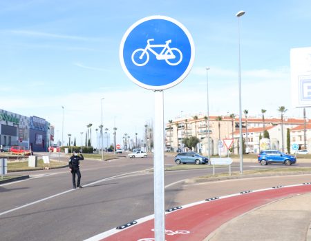 Sale a licitación la redacción del proyecto del carril bici y acera peatonal entre Villanueva y Don Benito