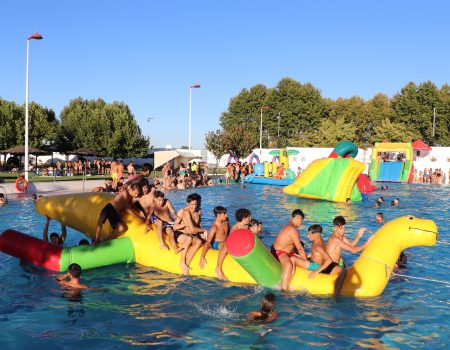 1000 personas disfrutaron de una de las citas más esperadas del verano, la fiesta del agua
