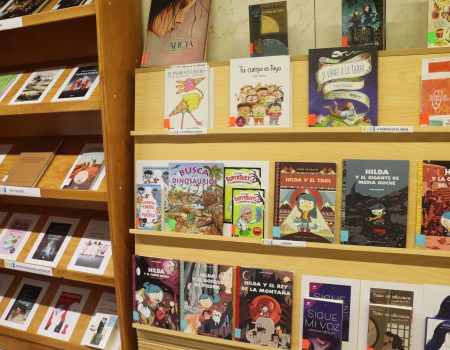 Lorenzo Silva, autor del mes en la biblioteca Felipe Trigo