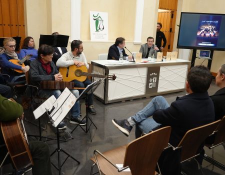 La asociación de amigos de la Coral y Folklore Villanovense publica su revista “Haciendo Cultura”