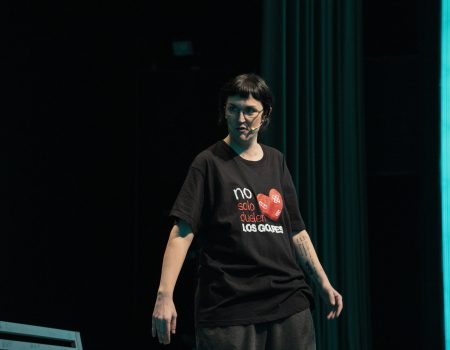 “No solo duelen los golpes”, un monólogo para sensibilizar a los jóvenes sobre la violencia machista